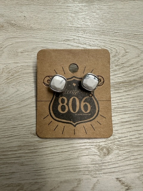 White Marble Stud Earrring